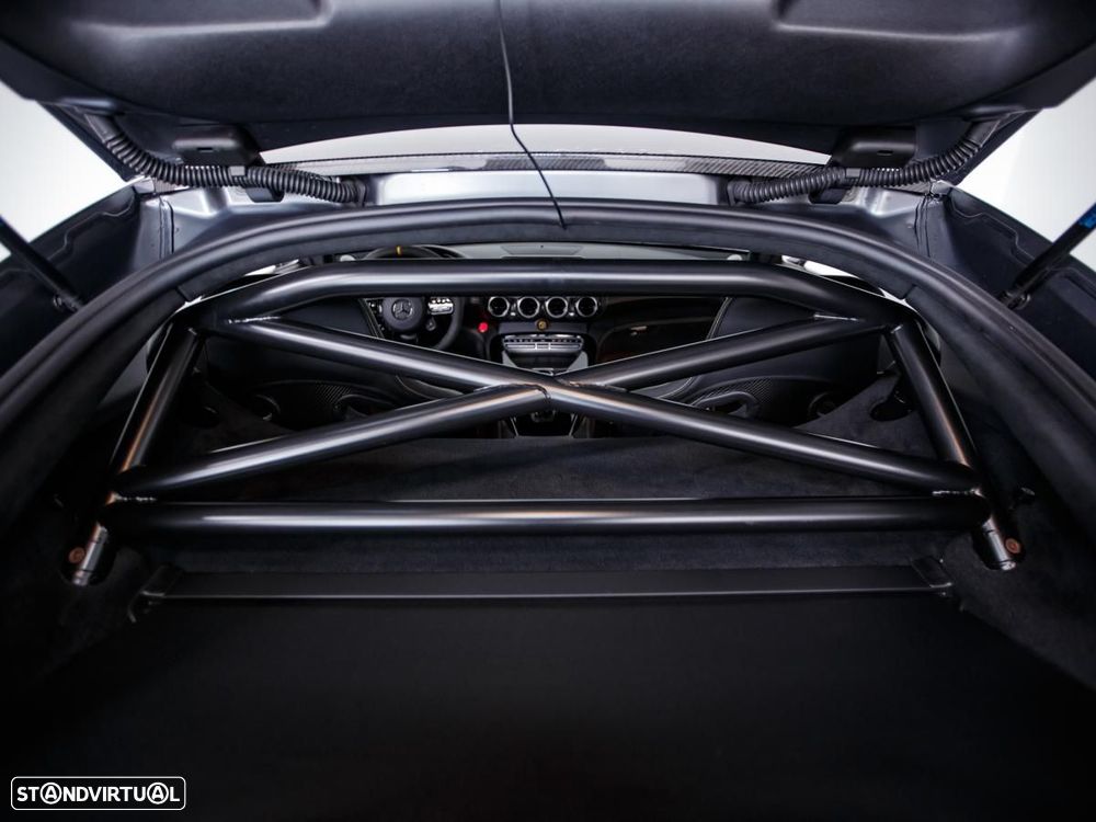 Mercedes-Benz AMG GT R - 6