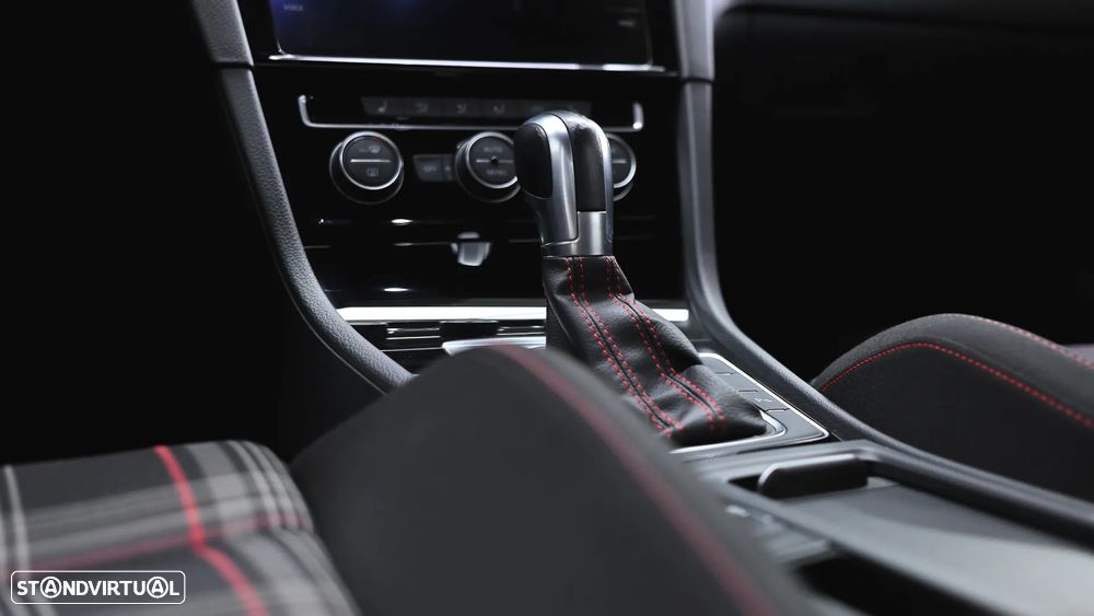 VW Golf GTI 2.0 TSI OPF DSG Performance - 58