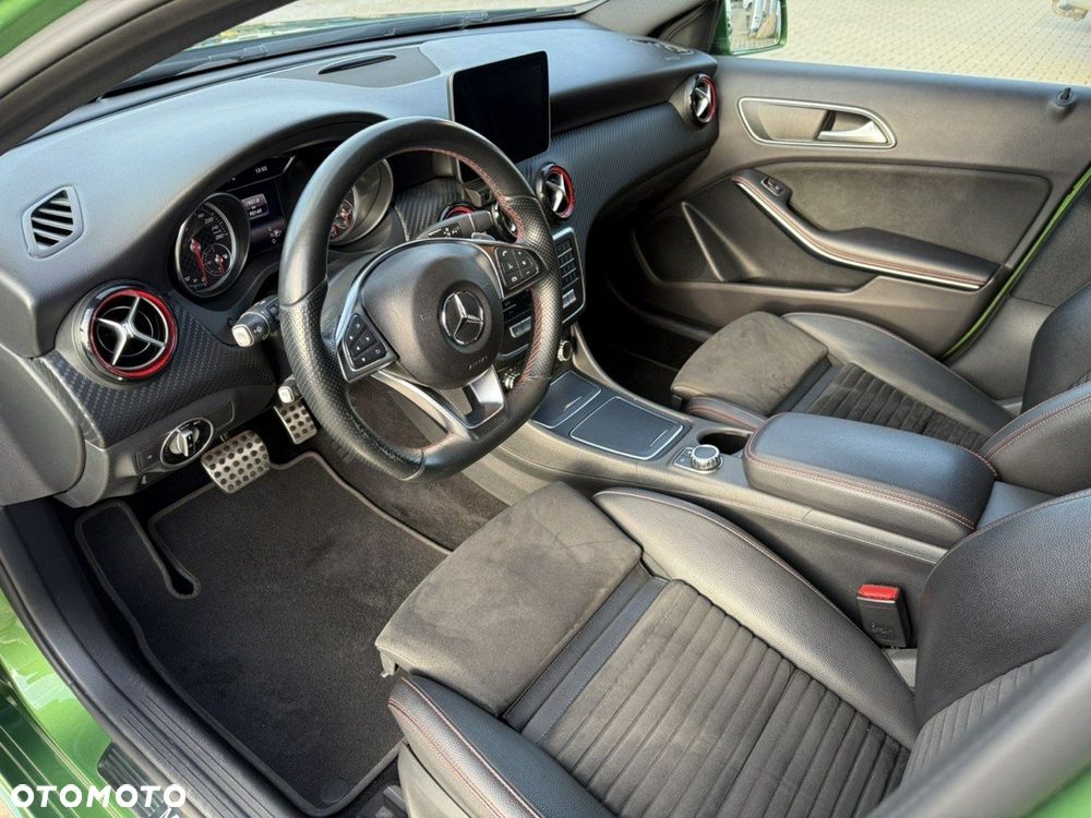 Mercedes-Benz Klasa A 250 7G-DCT Sport - 24