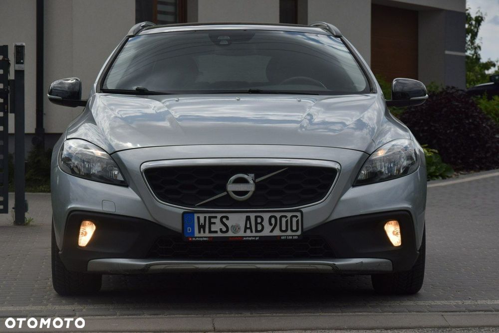 Volvo V40 Cross Country D2 Momentum - 2