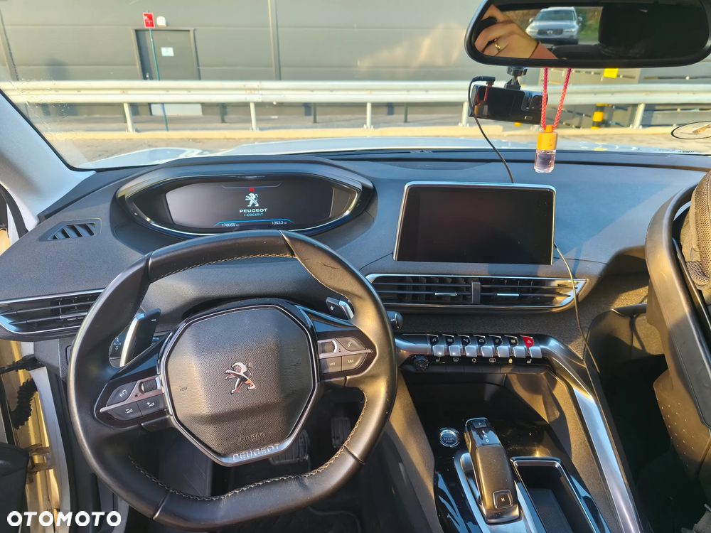 Peugeot 3008 - 12