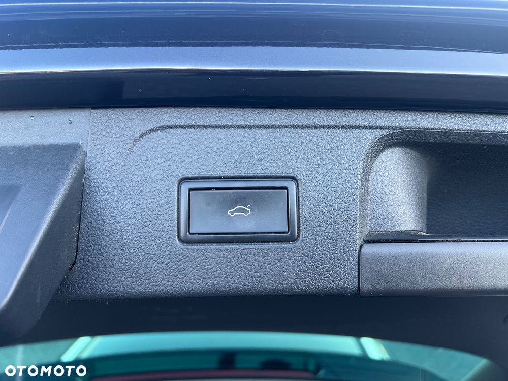 Volkswagen Passat 2.0 TDI EVO Business - 23