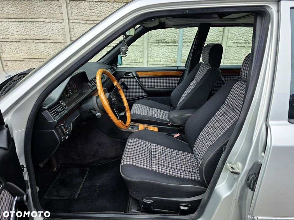 Mercedes-Benz W124 (1984-1993) - 9