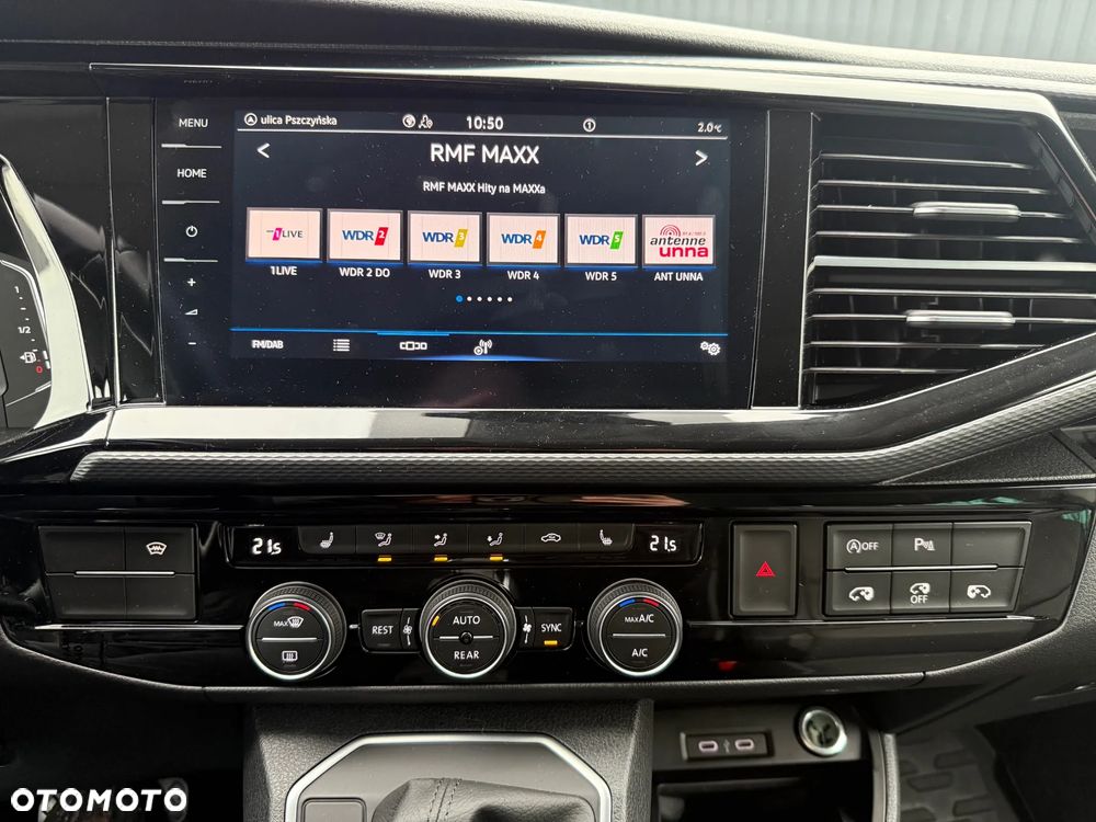 Volkswagen Multivan - 9