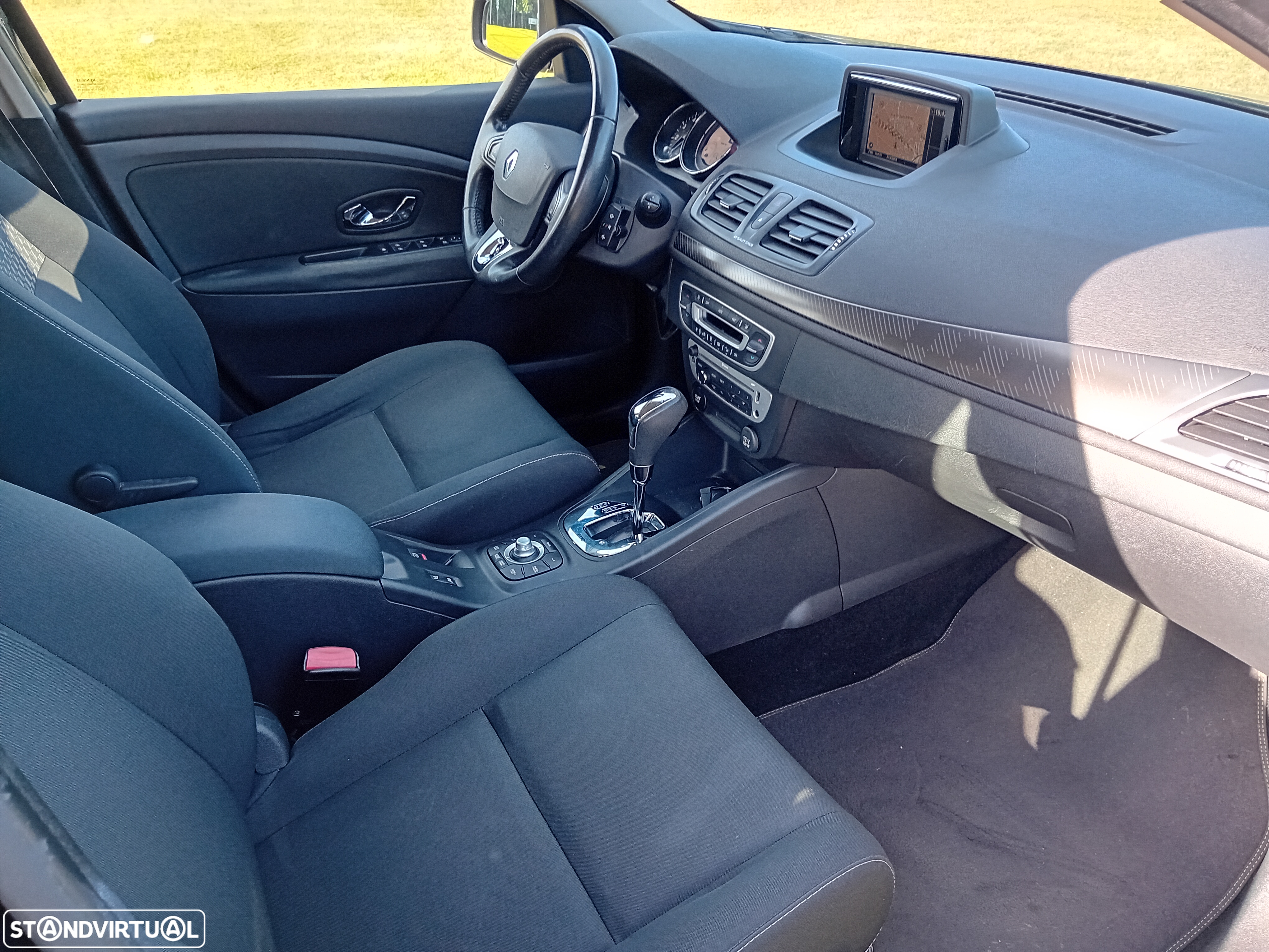 Renault Mégane Sport Tourer dCi 110 FAP EDC Dynamique - 9