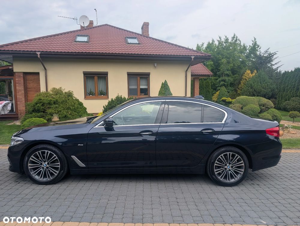 BMW Seria 5 520d xDrive Sport Line sport - 5
