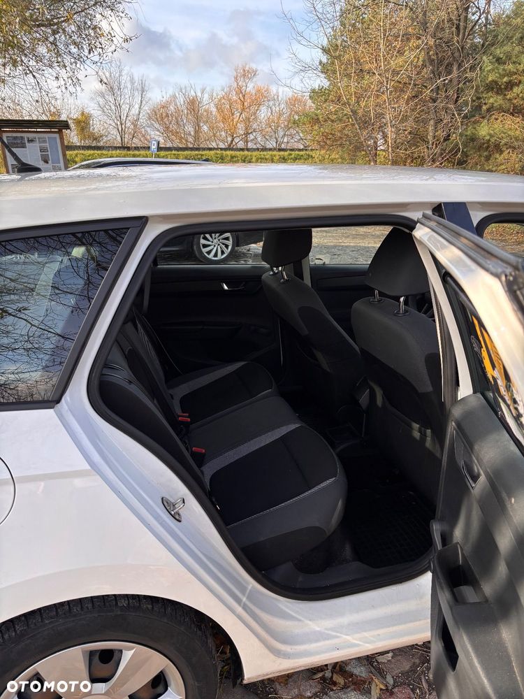 Skoda Fabia 1.0 Ambition - 10