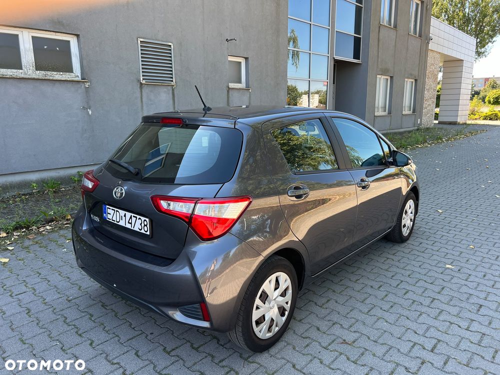 Toyota Yaris 1.5 Active - 9