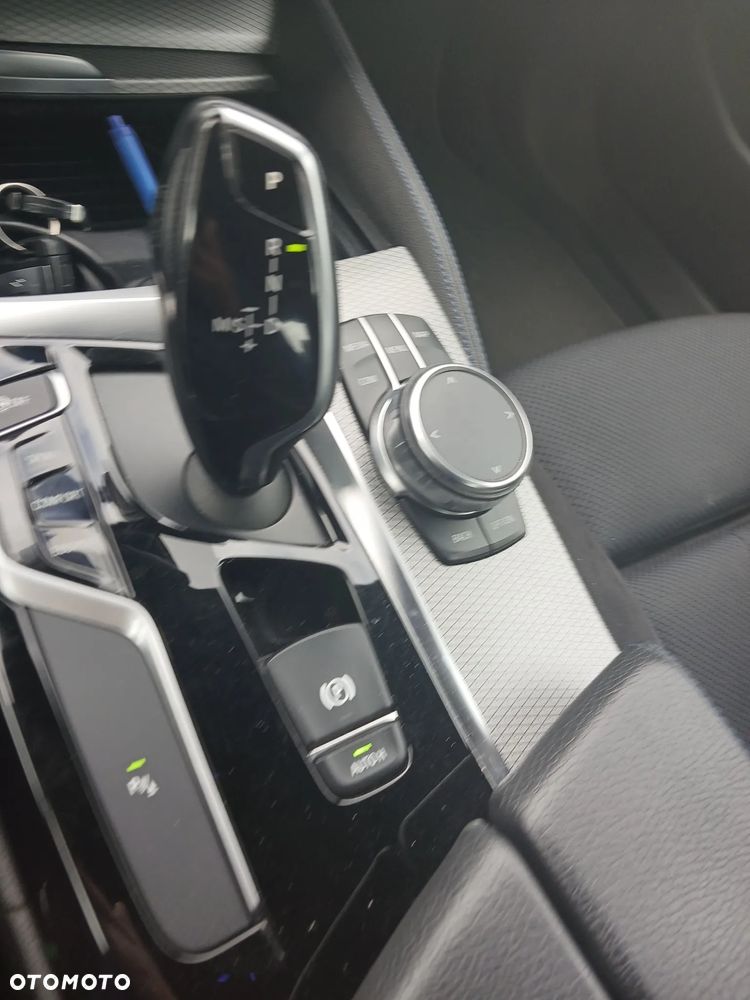 BMW Seria 5 520d Efficient Dynamics M Sport sport - 6