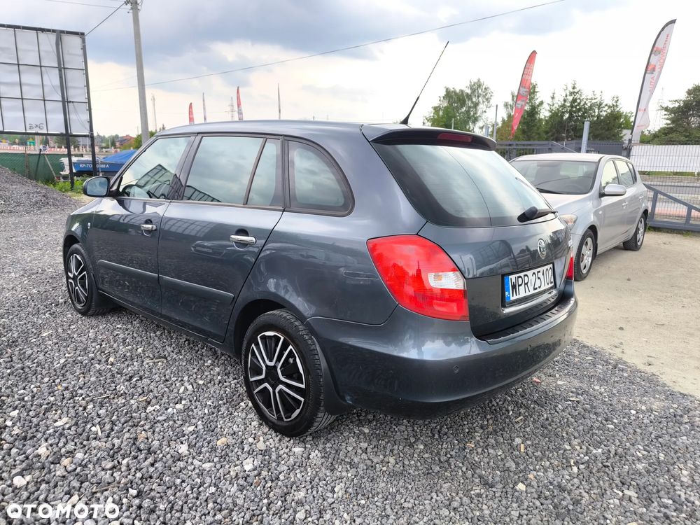 Skoda Fabia 1.4 16V Comfort - 10