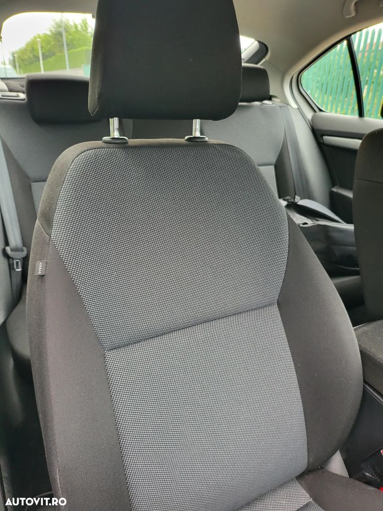 Skoda Octavia 1.6 TDI Active - 11