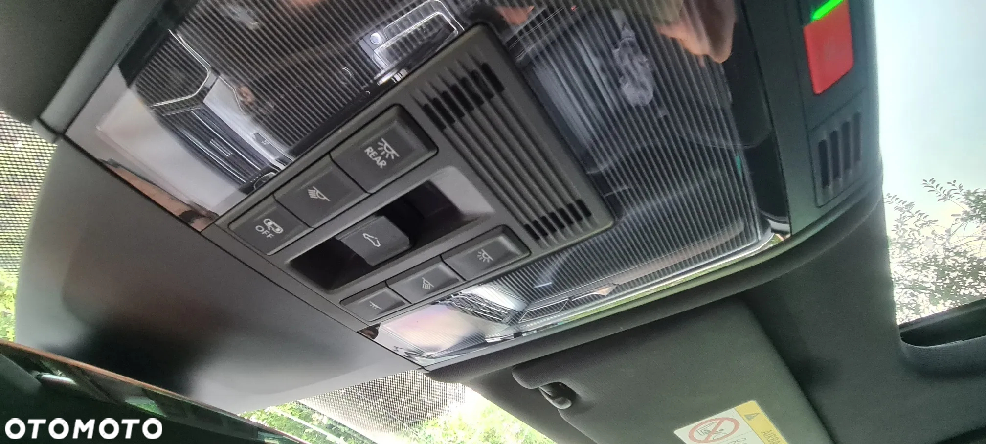Volkswagen Passat - 25