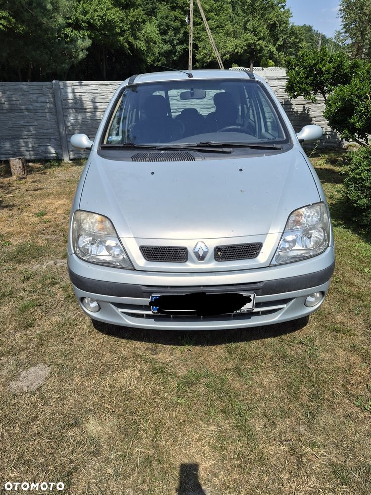 Renault Scenic - 1