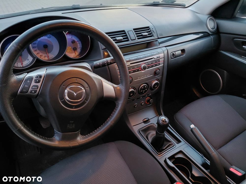 Mazda 3 1.6 Sport Active - 18