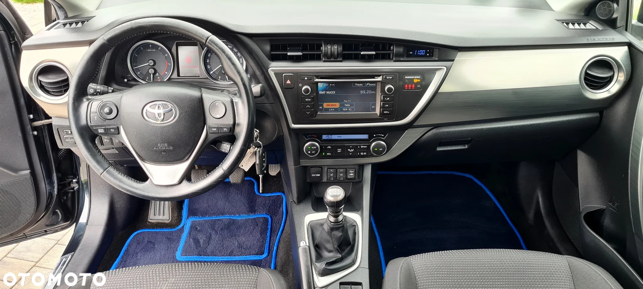 Toyota Auris 1.6 Premium - 16
