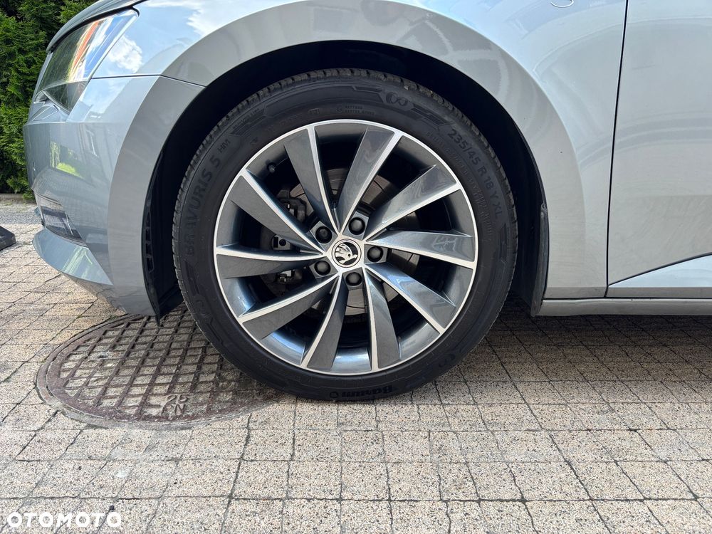 Skoda Superb 2.0 TDI SCR 4x4 L&K DSG - 28