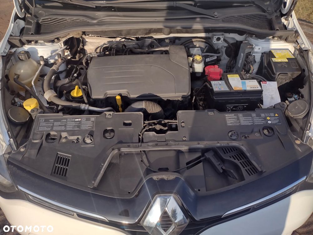 Renault Clio 1.2 16V 75 Limited - 23
