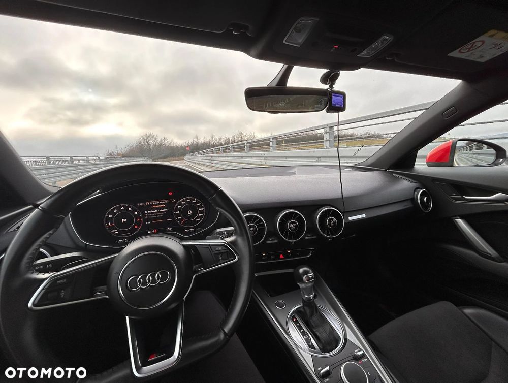 Audi TT Coupé - 11