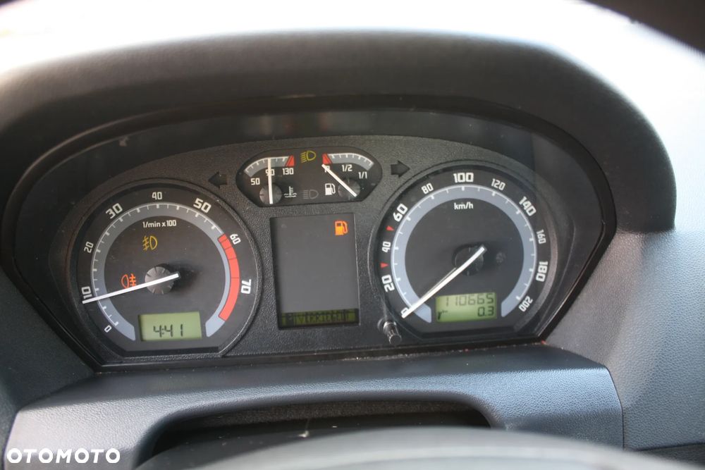 Skoda Fabia 1.4 16V Elegance - 14