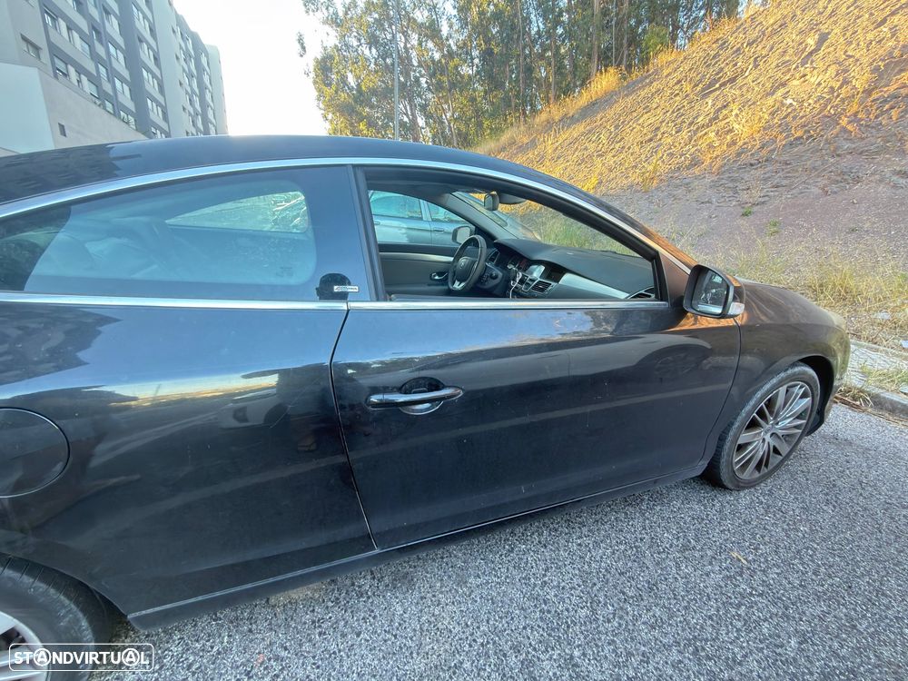 Renault Laguna Coupe 2.0 dCi GT 4Control - 3
