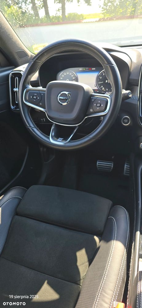 Volvo XC 40 T5 AWD R-Design - 6