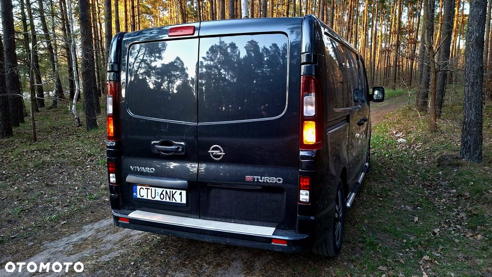 Opel Vivaro - 8
