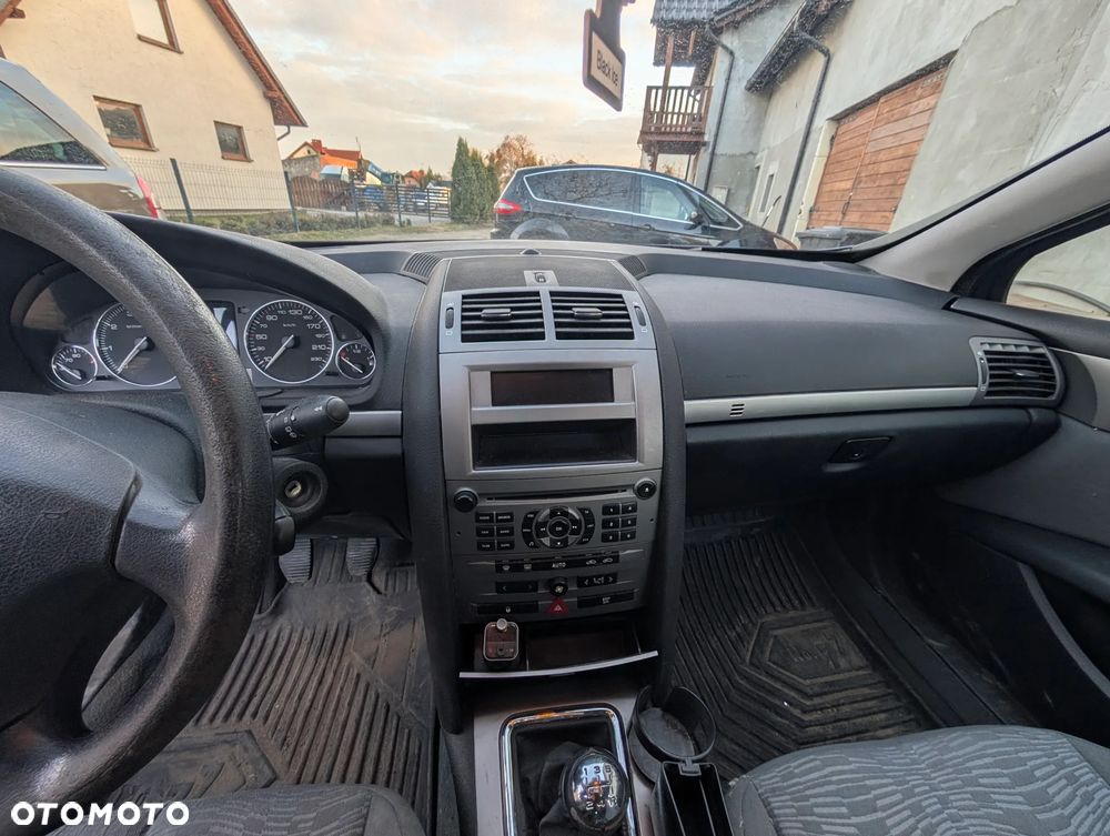 Peugeot 407 - 4