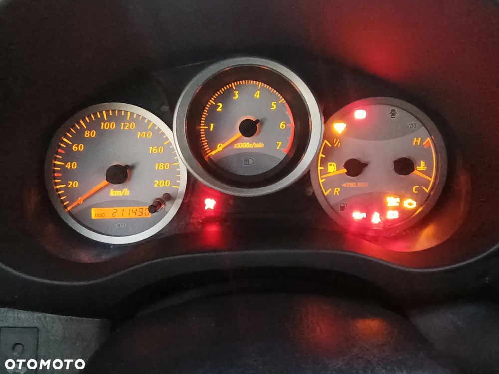 Toyota RAV4 2.0 D-4D 4x4 - 24