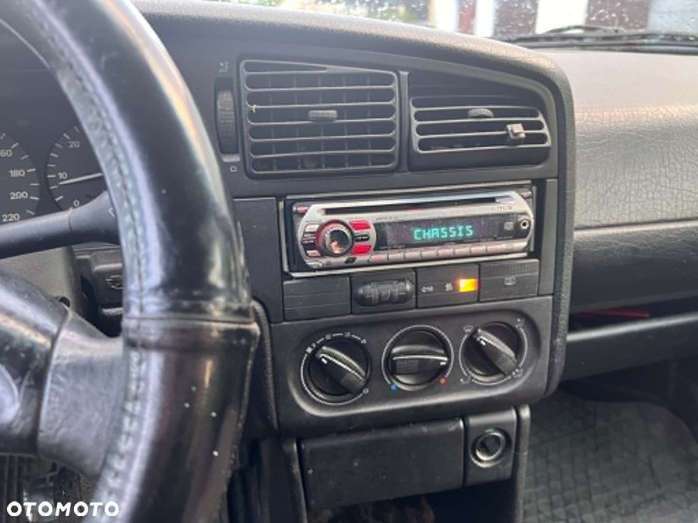 Volkswagen Passat 1.9 TDI CL - 8