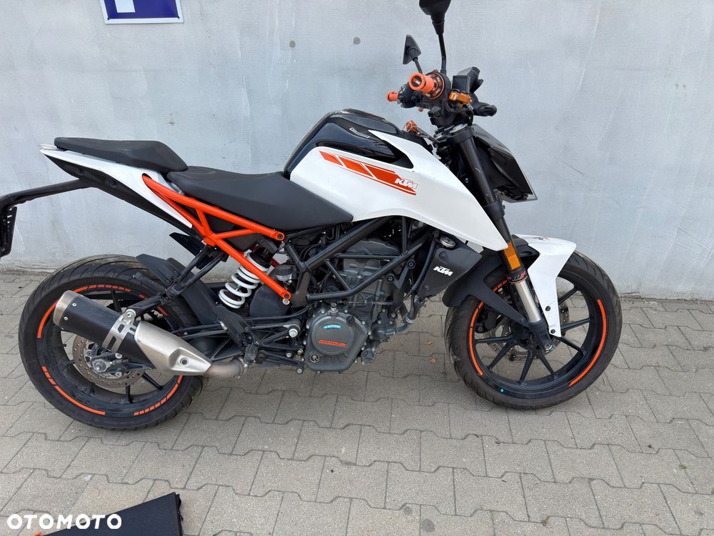 KTM Duke 125 - 1