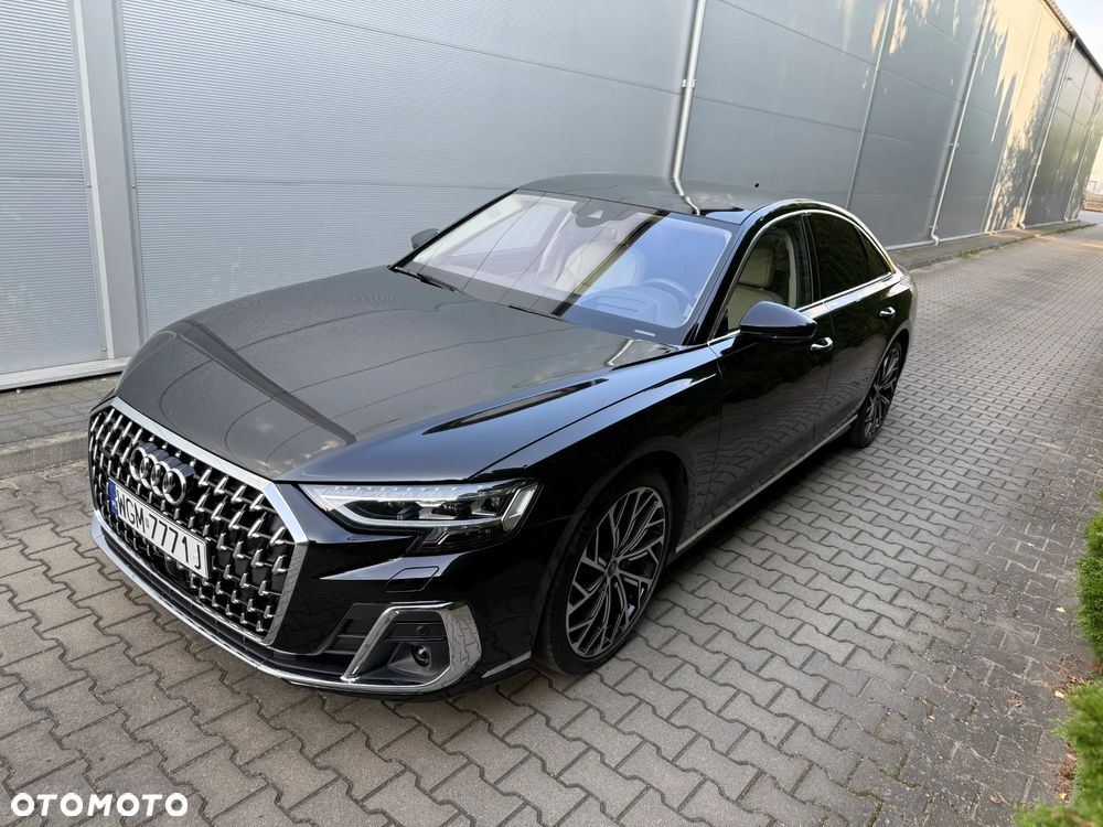 Audi A8 - 4