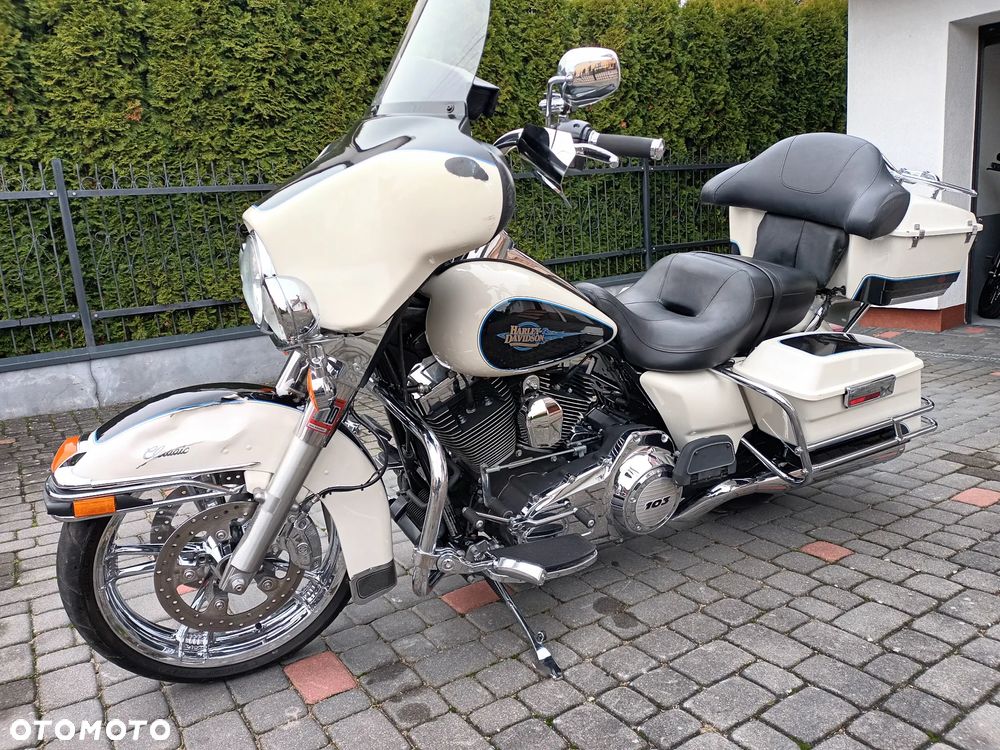 Harley-Davidson FLH Electra Glide - 13