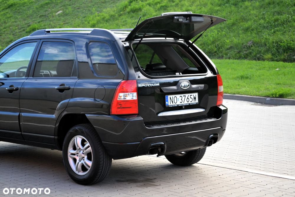 Kia Sportage 2.0 CRDi Freedom + - 35