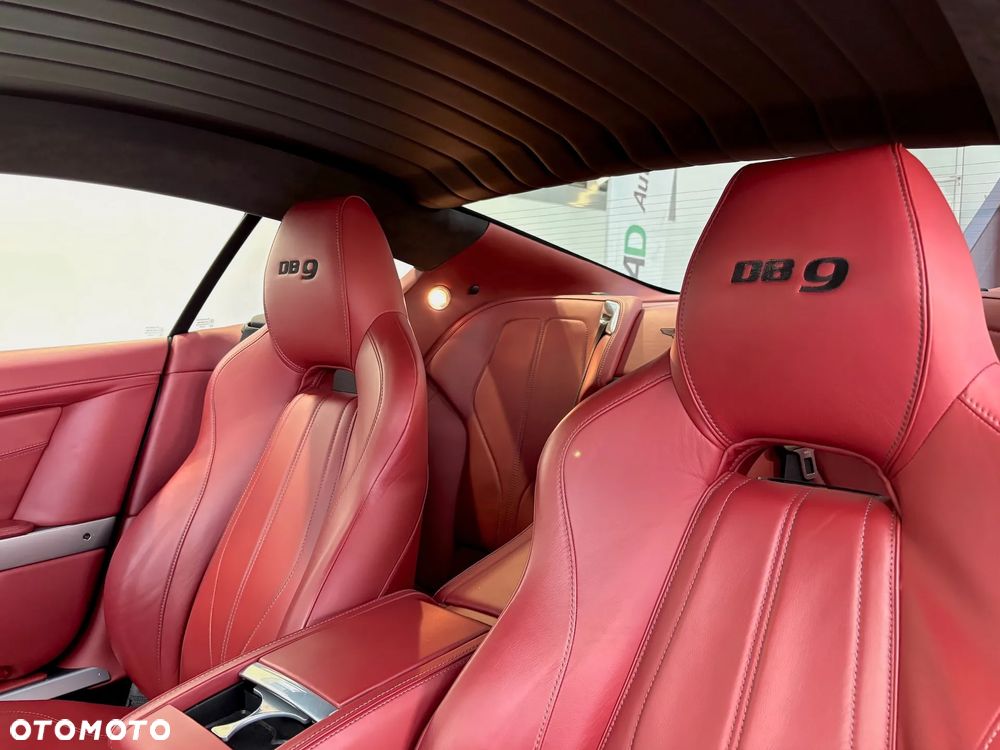 Aston Martin DB9 - 27