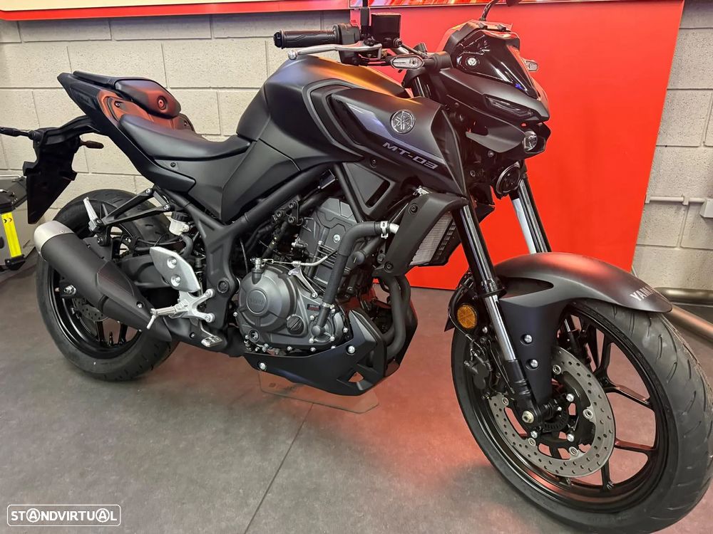 Yamaha MT-03 - 4