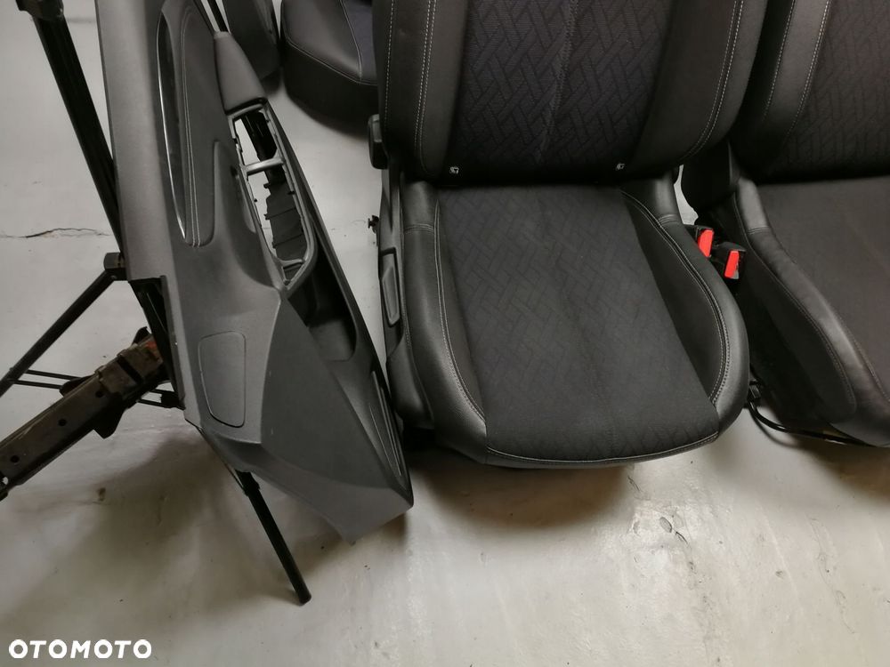 fotele fotel tapicerka kanapa przód tył boczki lewy prawy OPEL CORSA F 19- - 12