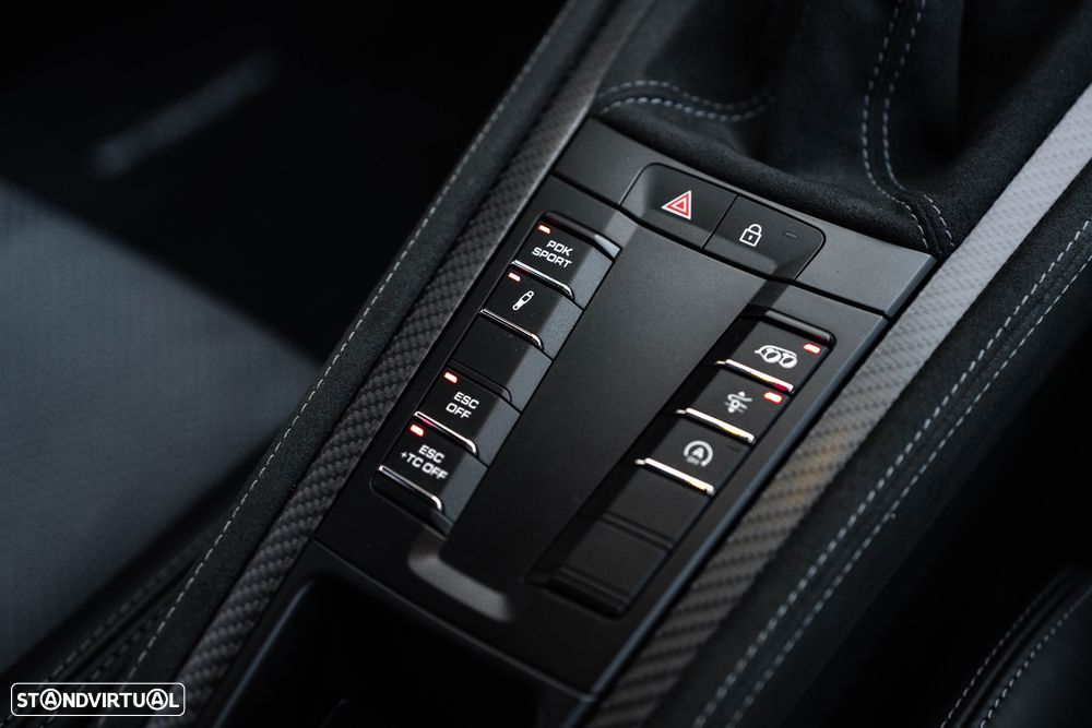 Porsche 718 Cayman GT4 RS - 42