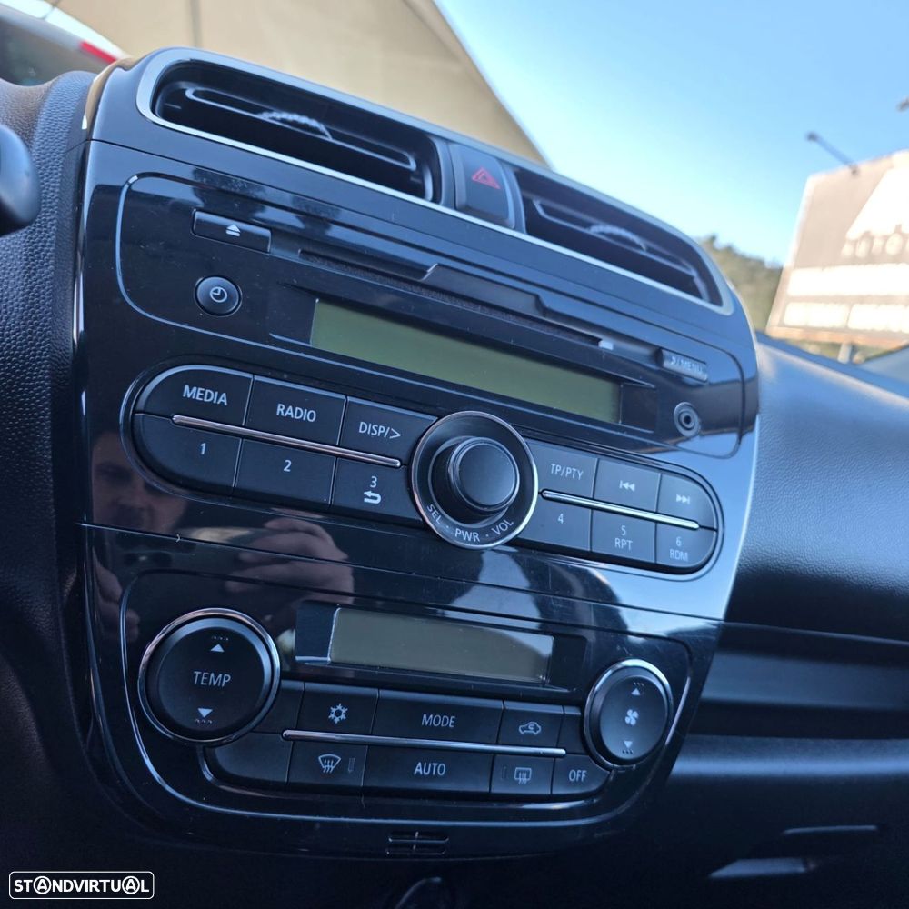 Mitsubishi Space Star 1.2 Intense CVT - 24