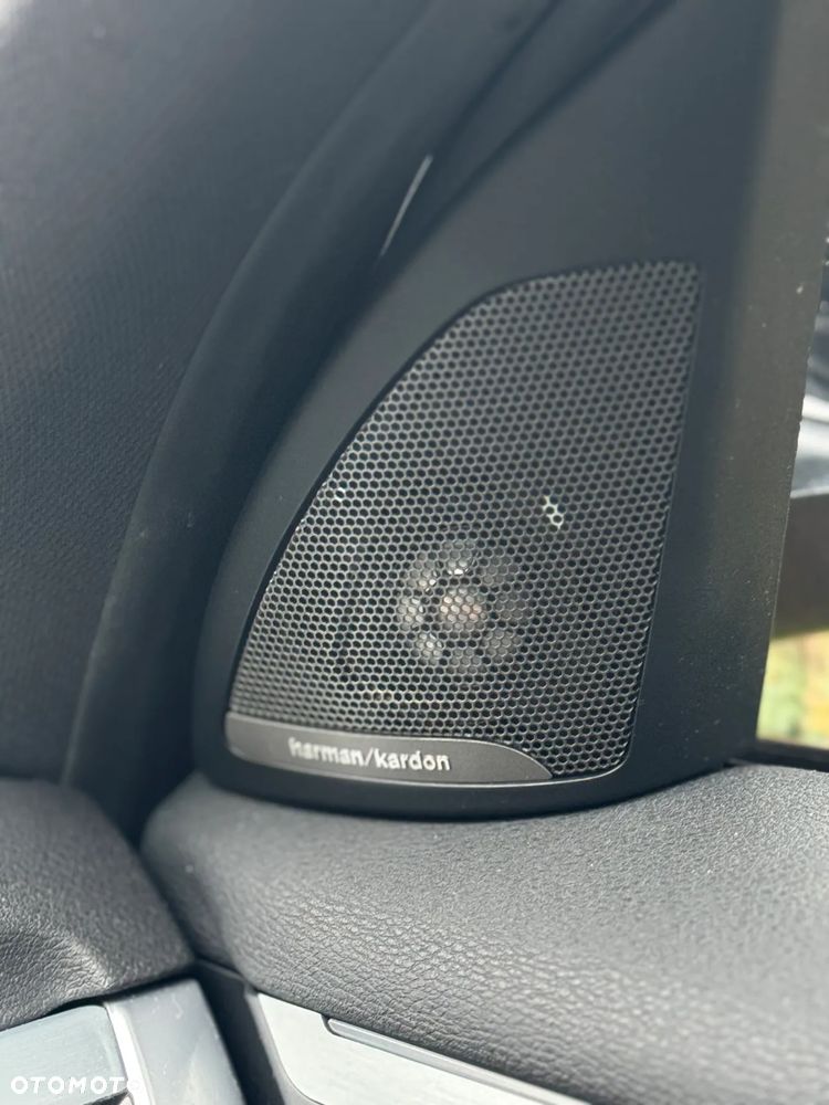 BMW X1 xDrive20d Sport Line - 9