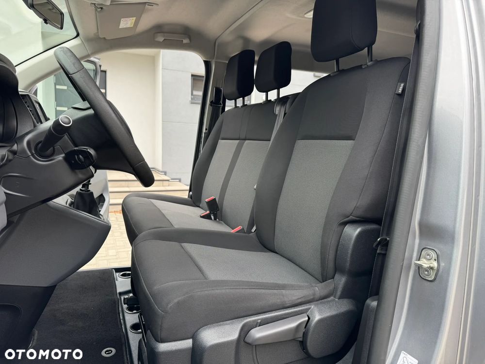 Opel Vivaro - 16