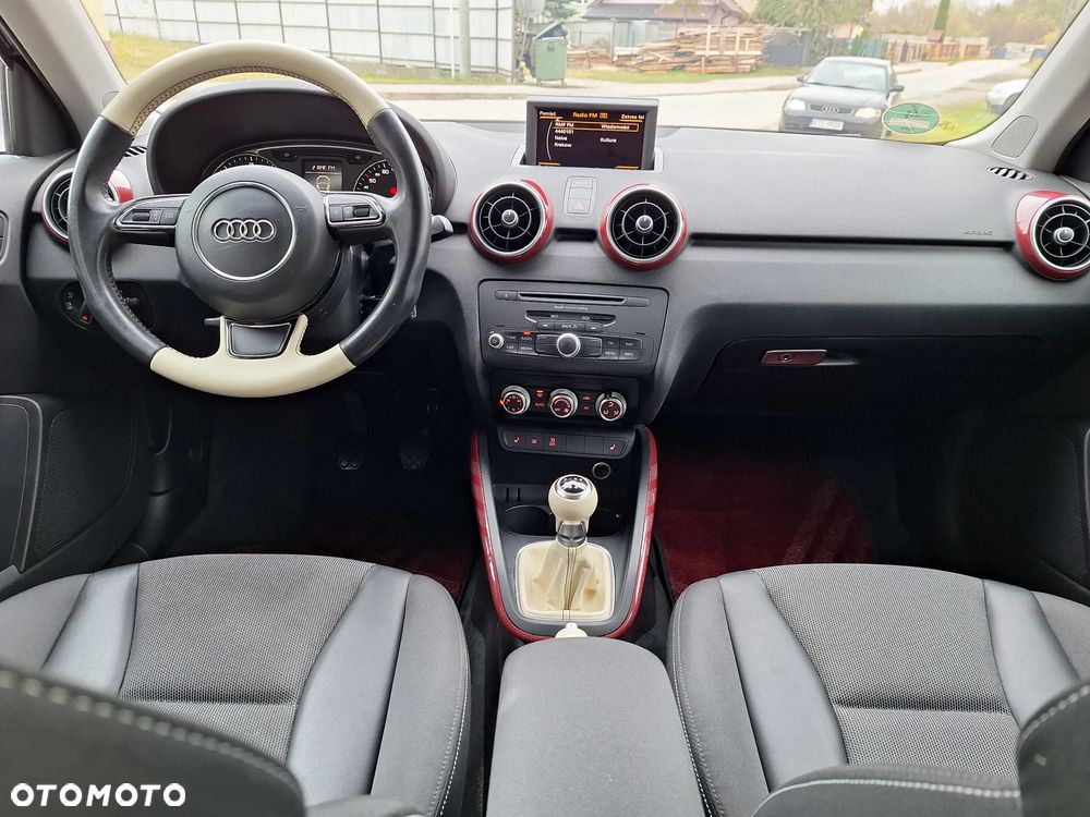 Audi A1 Sportback 1.6 TDI S line edition - 15