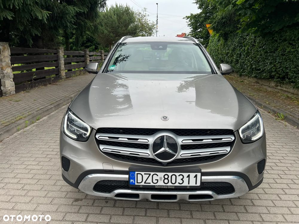 Mercedes-Benz GLC 200 4Matic 9G-TRONIC Exclusive - 2