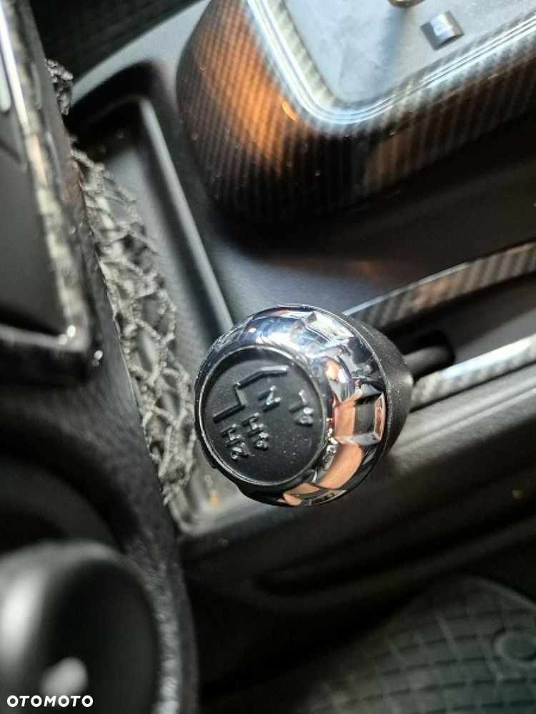Jeep Wrangler - 33