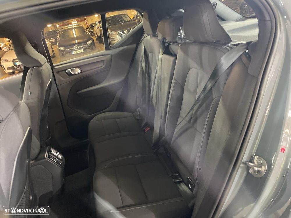 Volvo XC 40 Recharge Plus - 9