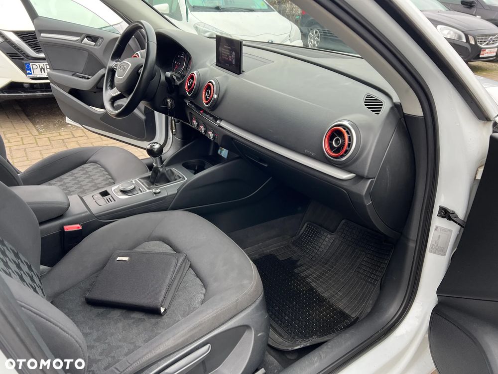 Audi A3 Sportback - 21