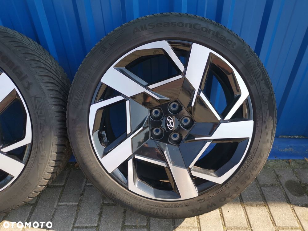 HYUNDAI SANTA FE IV KOLA FELGI ALUFELGI OPONY LATO 255/40R20 - 2