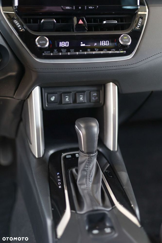 Toyota Corolla Cross - 19