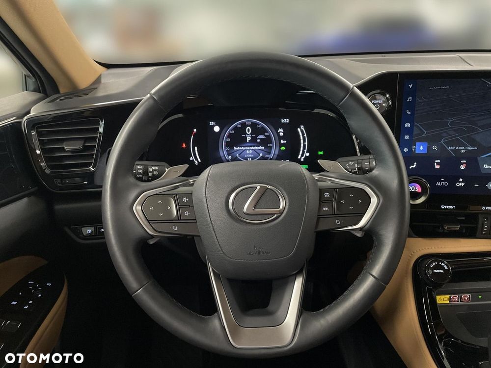Lexus NX 350h Prestige AWD - 18