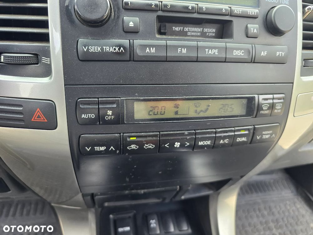 Toyota Land Cruiser - 29
