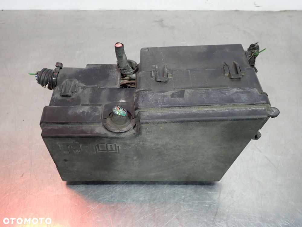 SKRZYNKA BEZPIECZNIKÓW FORD FOCUS MK2 LIFT 3M5T-14A067-BC  3M5T-14A142-AB  8M5T-14K733-VBA  3M5T-14A076-AF - 4